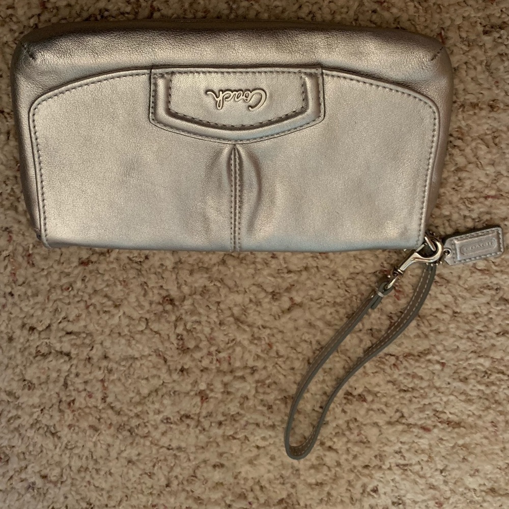 NWOT Coach Wristlet